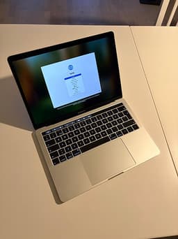 Apple MacBook Pro 13" 2019 silver i5 128gb 16gb