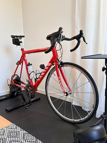 Wahoo KICKR CORE 2 (Zwift Cog + Click) cykeltrainer/smart trainer  – Paket ingår