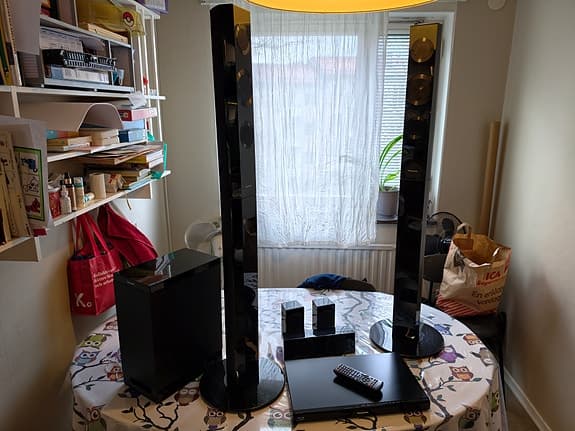 Panasonic SA-BTT490 – Hemmabiosystem med Blu-ray, mycket sparsamt använt