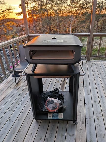 Cozze 17" gas Pizzaugn med utebord
