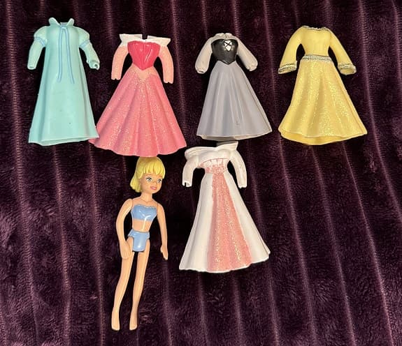 Polly Pocket Princess Matell 5 klänningar