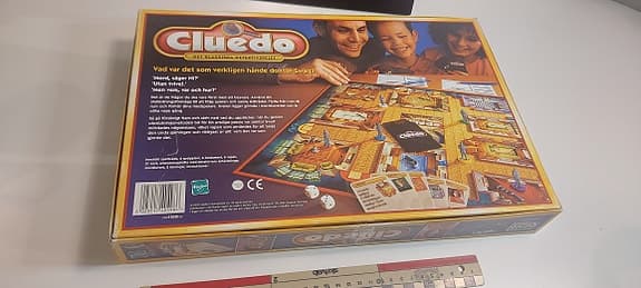 Hasbro Cluedo sällskapsspel svensk utgåva