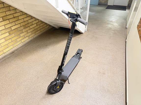 Elsparkcykel | Xiaomi Scooter 4 2nd Gen 25km/h, använd en gång endast!
