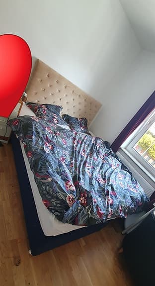 Duble bed