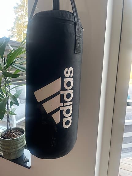 Adidas boxningssäck svart, för barn 6-12år