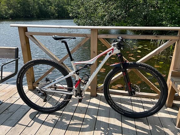 Specialized Era Expert Carbon 29 heldämpad/hardtail MTB M 29". S/M