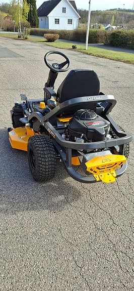 Åkgräsklippare Cub Cadet Z2 117S Zero-Turn