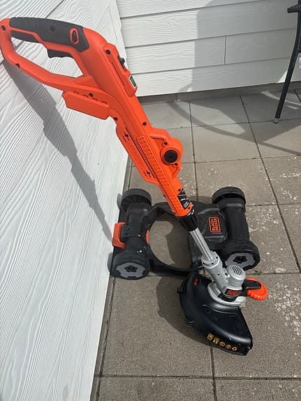 Black & Decker grästrimmer orange även som gräsklippare!