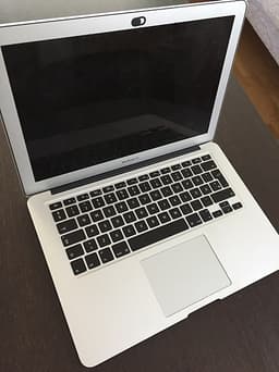 MacBook Air 13” (2017) – Nytt batteri, 8 GB RAM, 128 GB SSD
