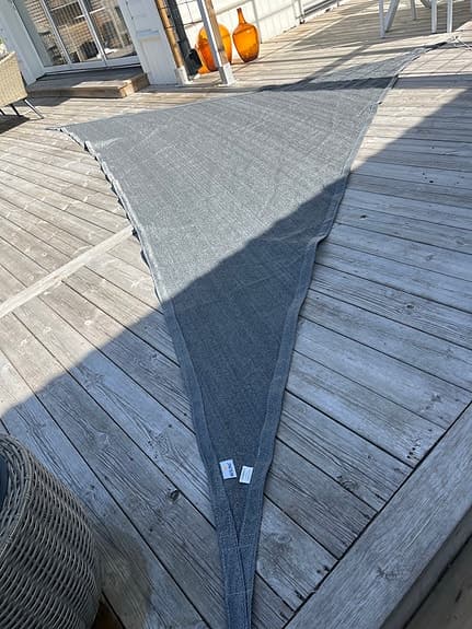 Nesling solsegel grå trekant