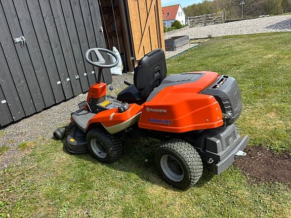 Åkgräsklippare Husqvarna Rider 213 C
