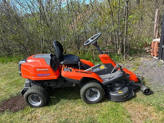 Åkgräsklippare Husqvarna Rider 213 C