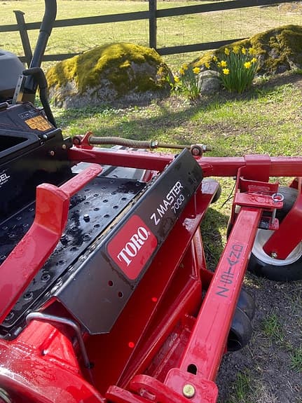 Toro Z 7000 åkgräsklippare röd