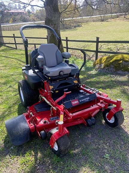 Toro Z 7000 åkgräsklippare röd
