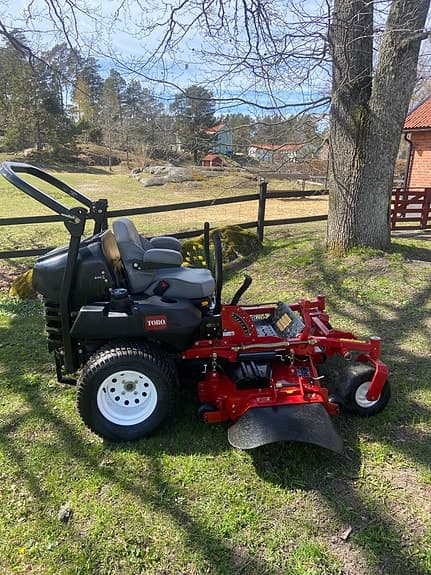 Toro Z 7000 åkgräsklippare röd