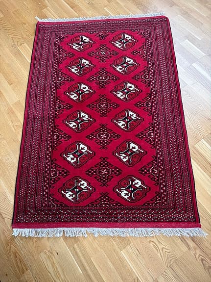 IKEA röd gångmatta orientalisk mönstrad