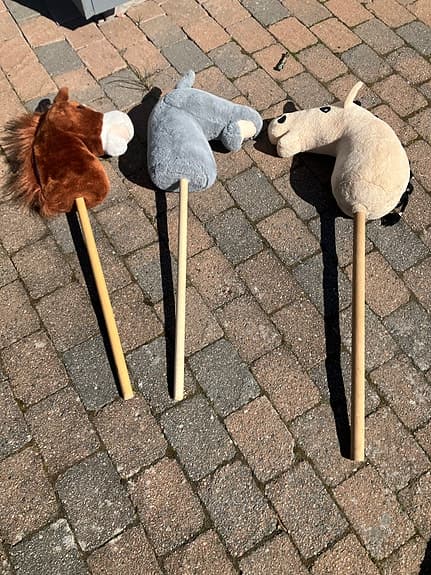 3 käpphästar