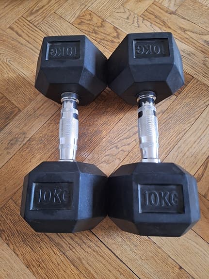 10 kg hantlar – stabila och i gott skick