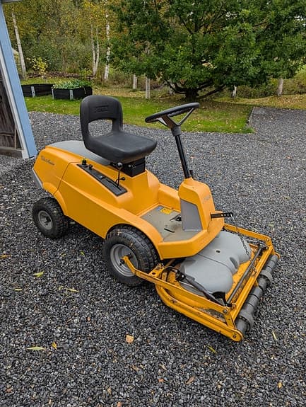 Åkgräsklippare Stiga villa master
