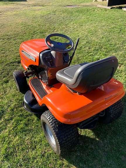 Husqvarna LT151 åkgräsklippare