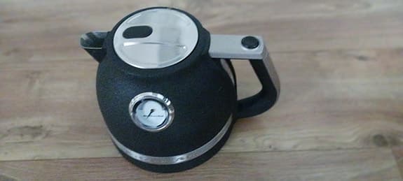 Kitchen  Aid vattenkokare svart