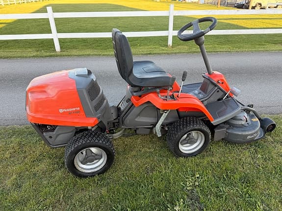 Åkgräsklippare Husqvarna Rider 111B5