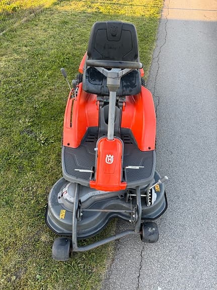 Åkgräsklippare Husqvarna Rider 111B5