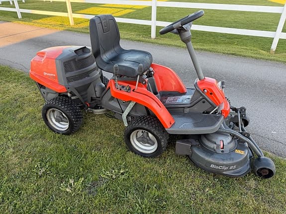 Åkgräsklippare Husqvarna Rider 111B5