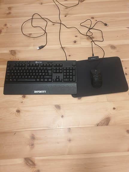 GTSA Infinity tangentbord, mus och musmatta svart