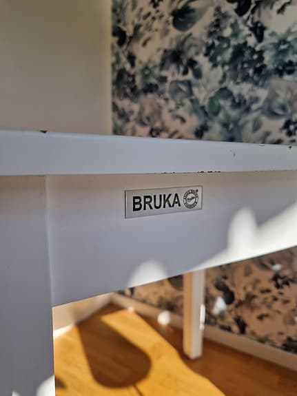 Bord från Bruka med dubbla klaffar