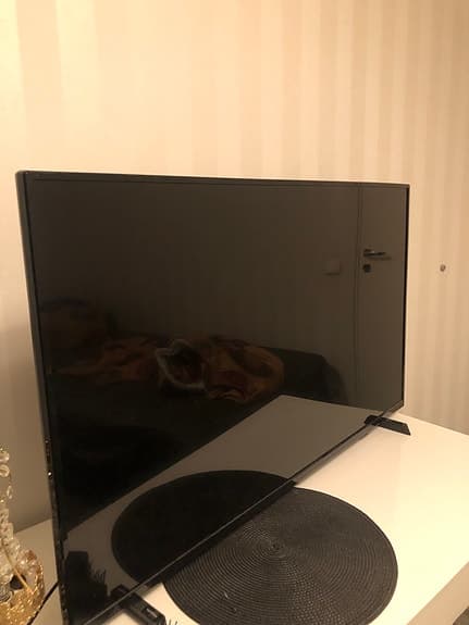 Philips 43PUS6704 43" 4K UHD TV med Ambilight