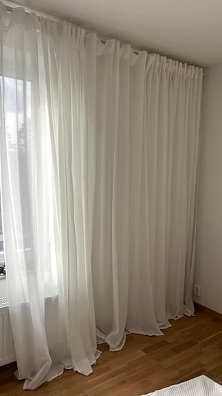 Gardiner 6 st + gardinskena med beslag