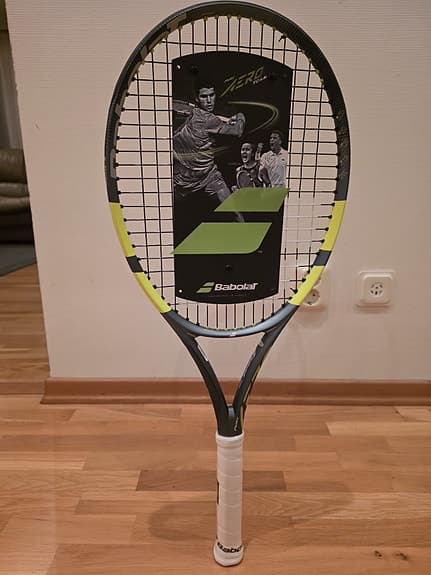 BABOLAT 2026 - Pure AERO team  + Tennisväska