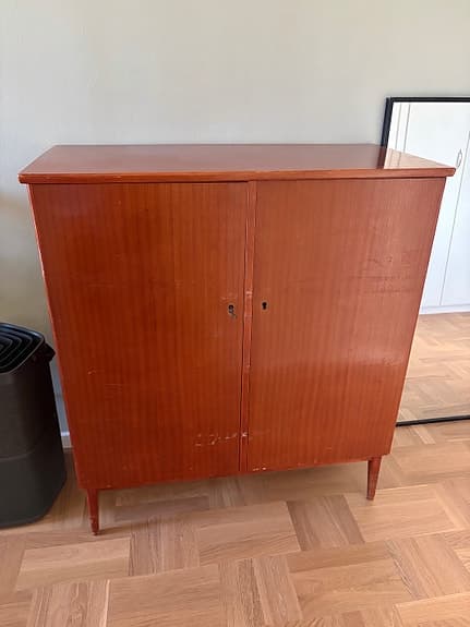 Retro teakbyrå säljes