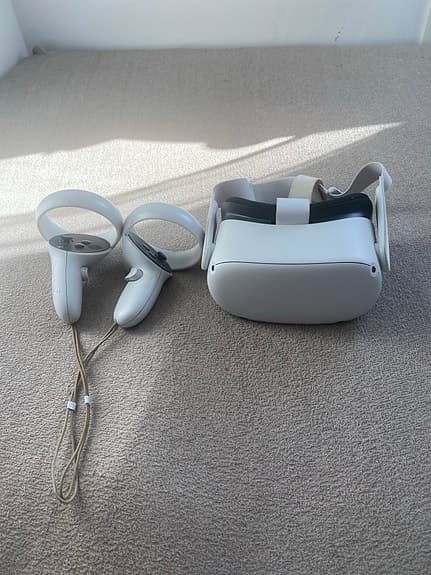 Oculus Quest VR-headset med handkontroller
