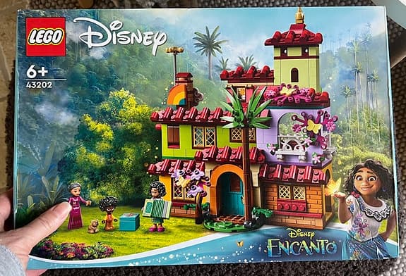 LEGO Disney Encanto hus byggset