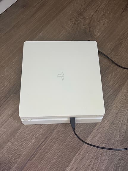 Sony Playstation 4 Slim vit spelkonsol
