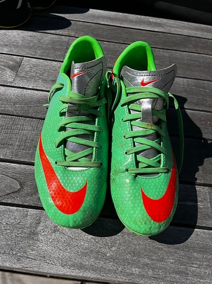 Nike Mercurial fotbollsskor stl 36,5 gröna