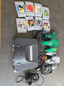 Nintendo 64 med 8 spel