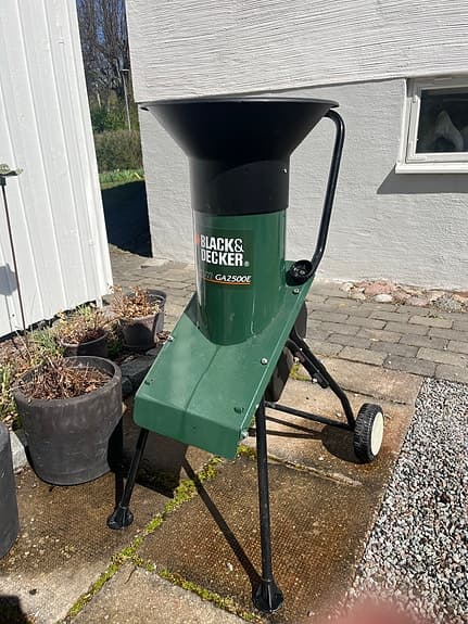 Black & Decker trädgårdskompostkvarn grön/svart