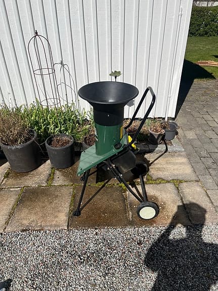 Black & Decker trädgårdskompostkvarn grön/svart