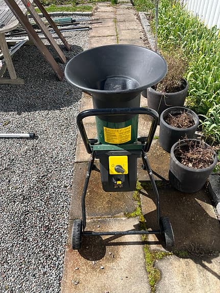 Black & Decker trädgårdskompostkvarn grön/svart