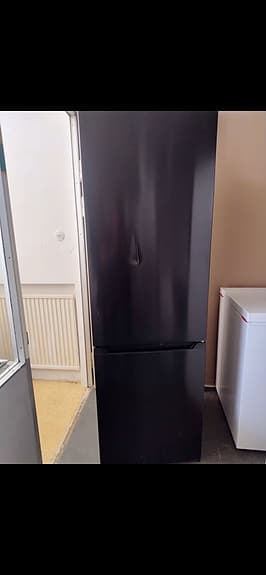 Helt ny Logik kyl o frys svart 186 cm hög