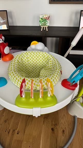 Skip Hop hoppgunga – rolig och stimulerande för små barn