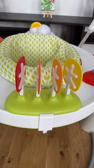 Skip Hop hoppgunga – rolig och stimulerande för små barn