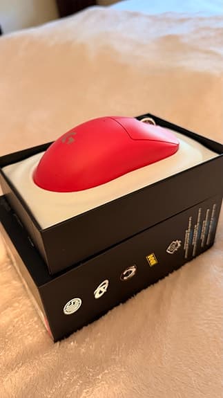 Logitech G Pro X Superlight 2 trådlös gamingmus röd
