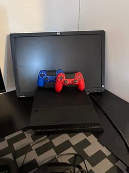 PS4 Med