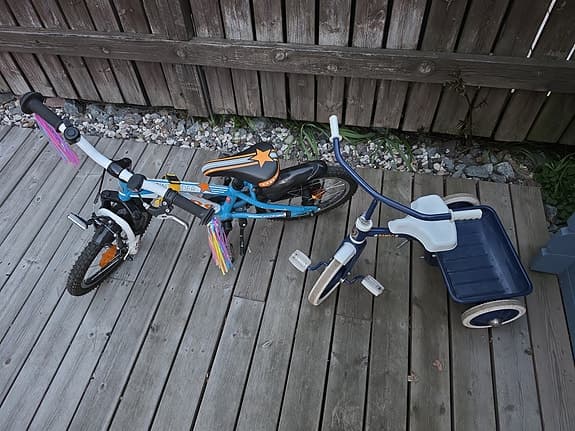 Trehjuling och cykel