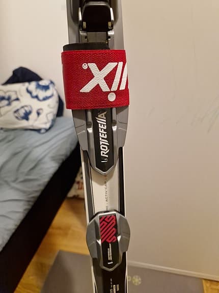 Rossignol XT längdskidor 195 cm med Rottefella-bindning