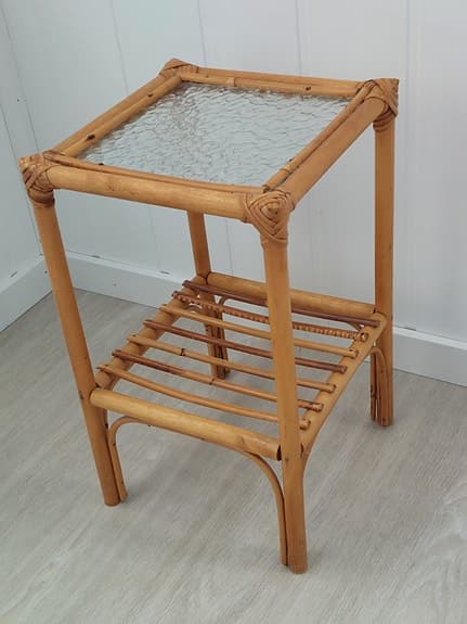 Fin piedestal i rotting och glas, retro